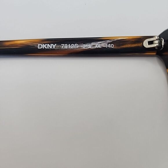 DKNY 7812S 315 52-17-140 Sunglasses Frame Brown Striped Aviator Pilot Retro - Picture 3 of 6